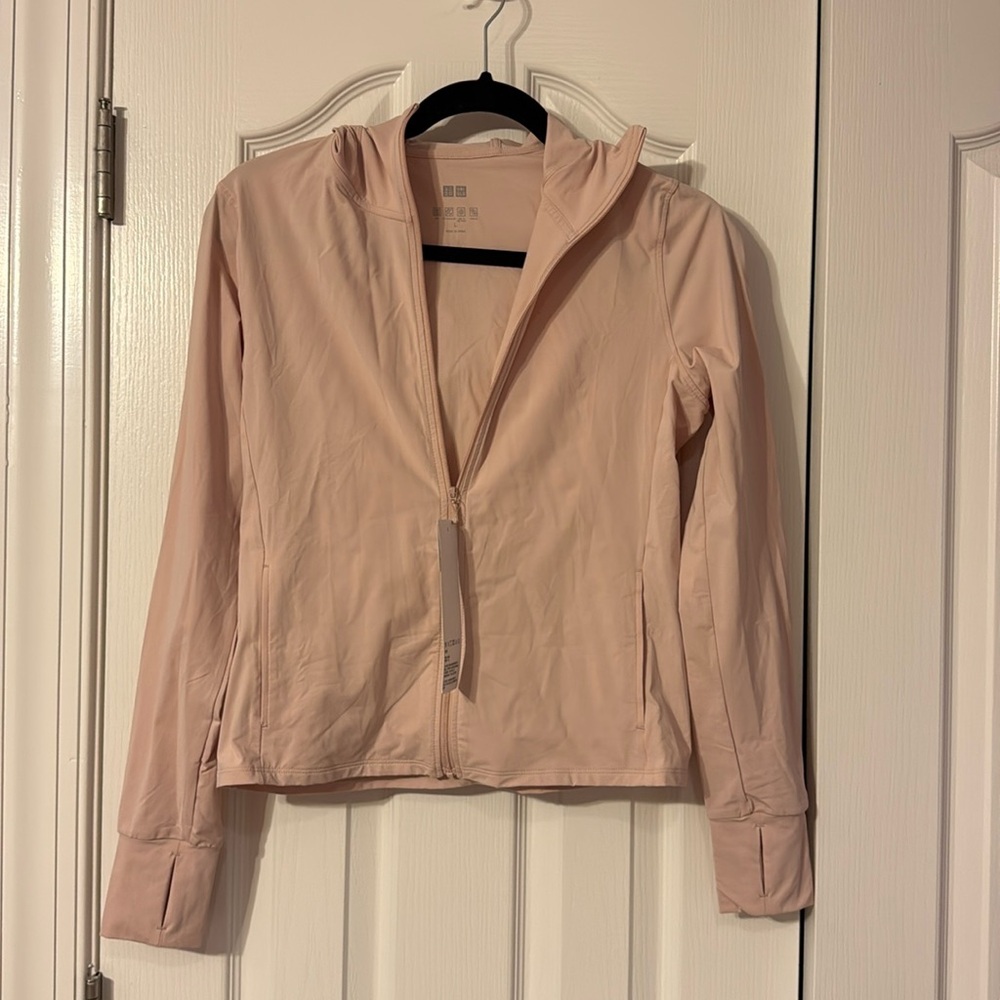 NWT Uniqlo AIRism Hoodie